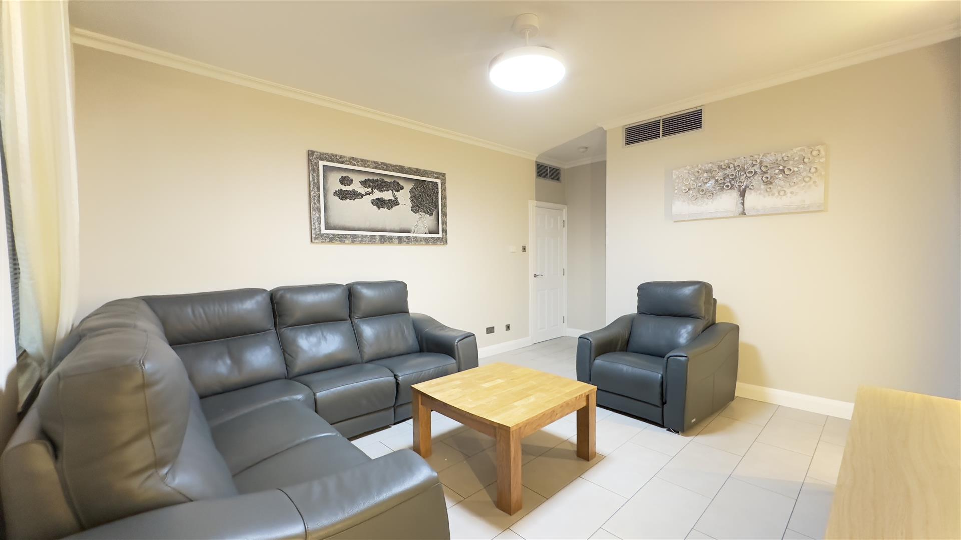 Image of Apartment - 3 Bedrooms - 2 Bathrooms for Sale in Rosia Plaza-Gibraltar, Image 9